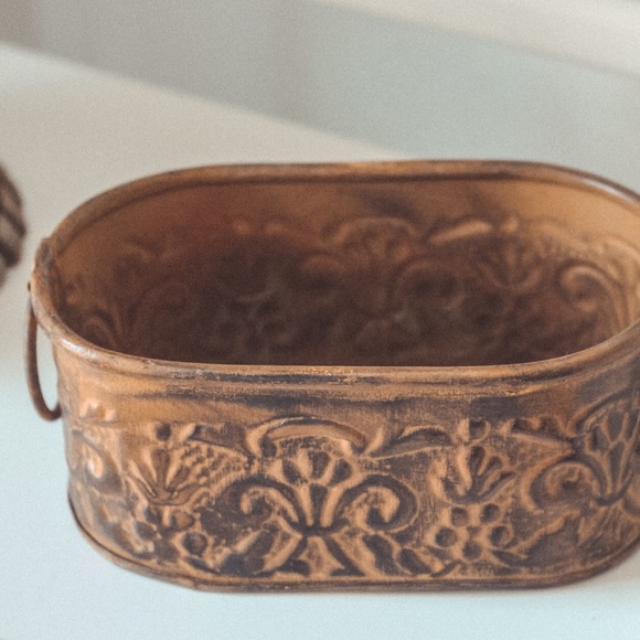 Made in India tin/plant stand - Picture 2 of 4